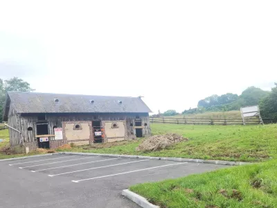 Bâtiment  Ouilly-Le -Vicomte